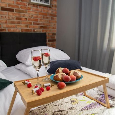 Maya'S Flats & Resorts 60 - Most Milosci Gdaňsk Exteriér fotografie