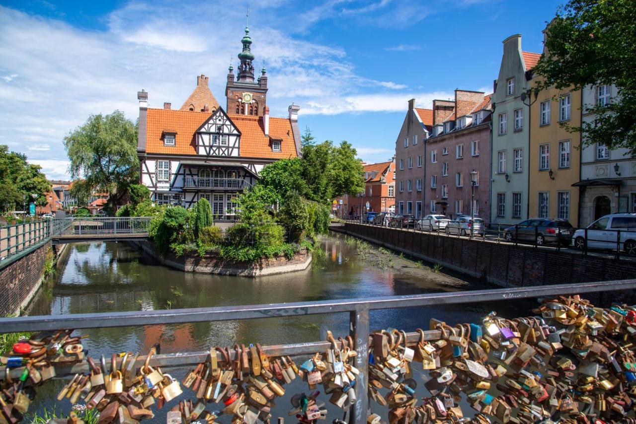 Maya'S Flats & Resorts 60 - Most Milosci Gdaňsk Exteriér fotografie